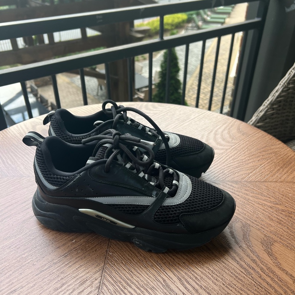 Black Men's Athletic Shoes